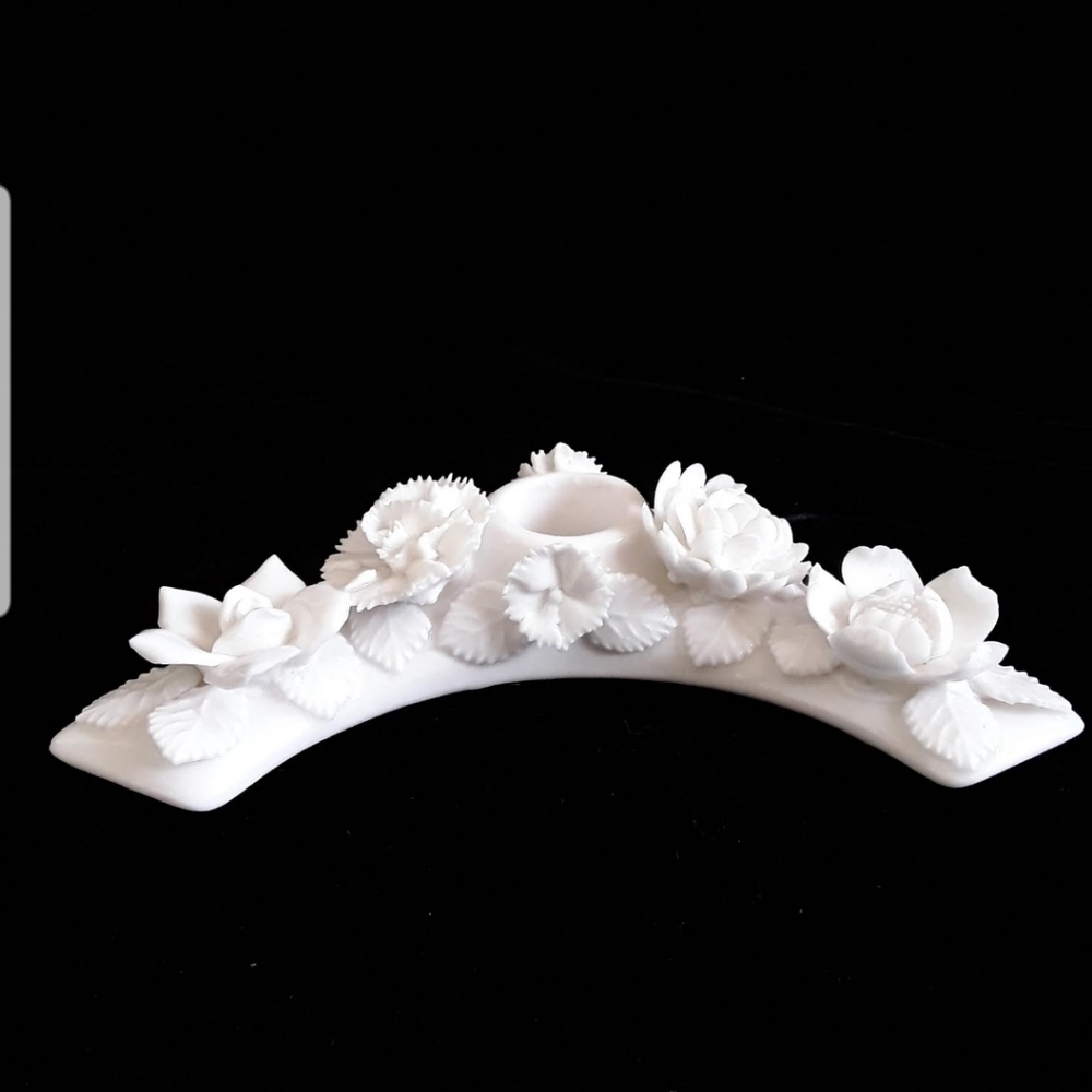 #MC Milk Porcelain Detailed Floral Candle Holder